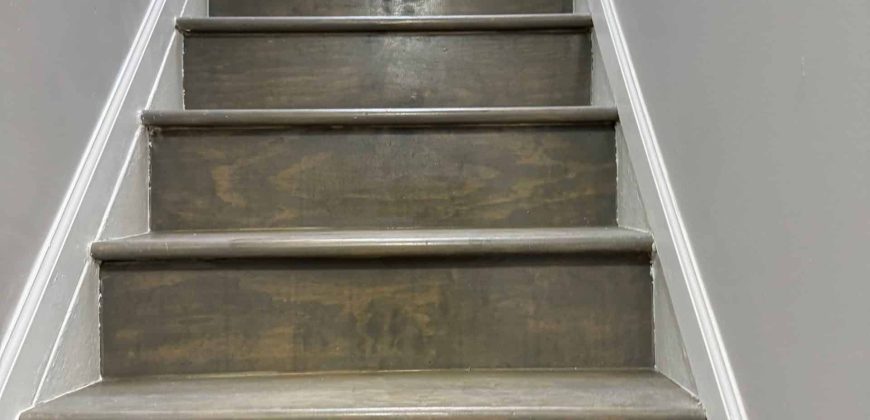 Modern 2 bedroom apartment.